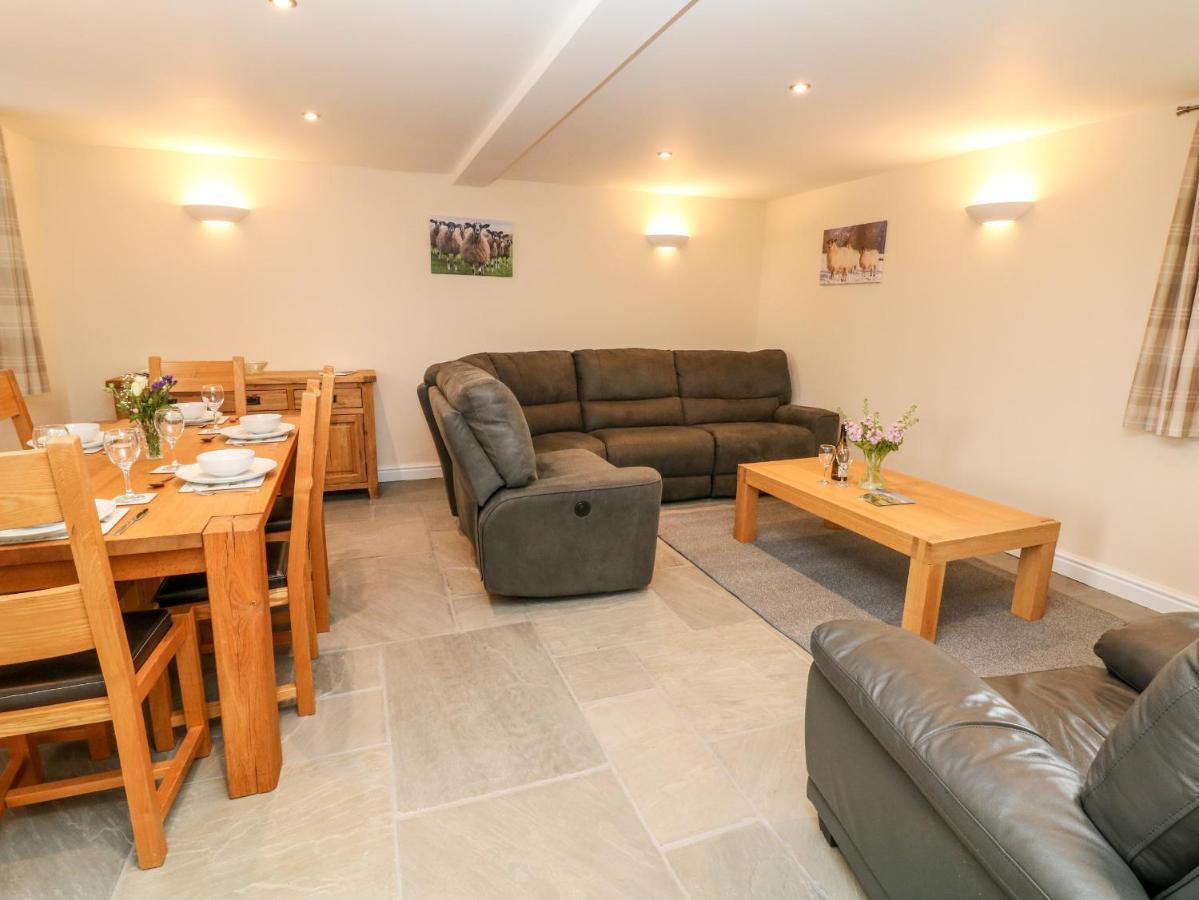 Owls Barn Villa Ashbourne  Ngoại thất bức ảnh